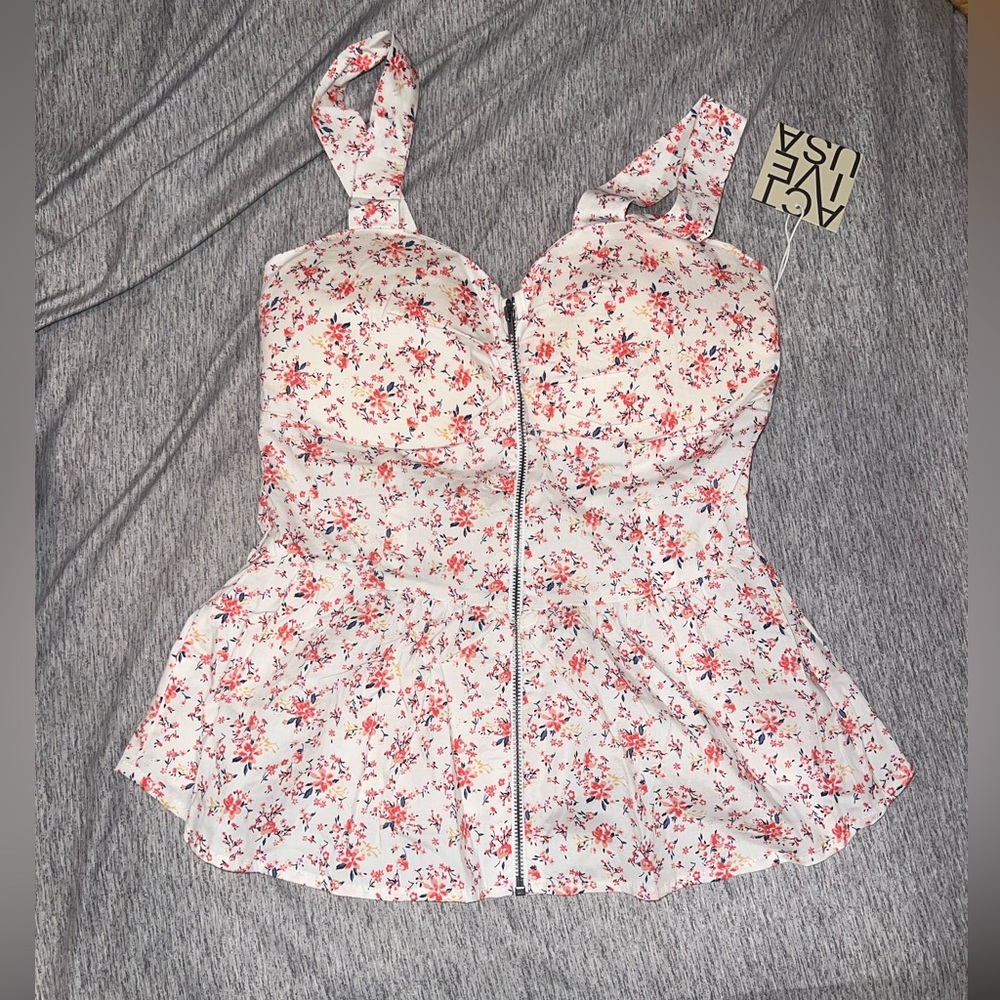 NWT floral blouse
